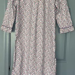 Vintage 100%Cotton Flannel Floral Ruffle Edge extra Long Nightgown. 