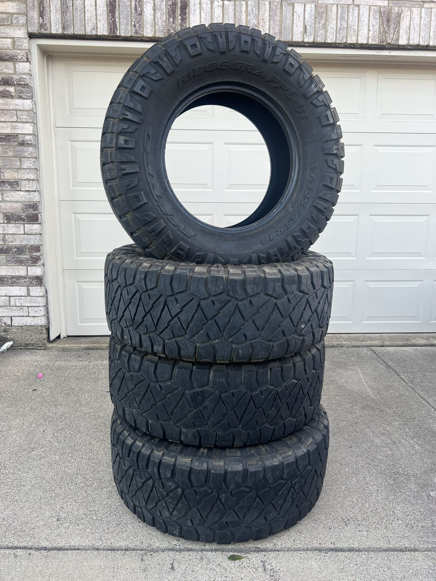 Nitto Set Of Tires