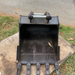50 Class Excavator bucket 24”