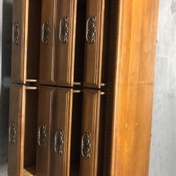 52”wx18”dx32”h Solid wood dresser good condition