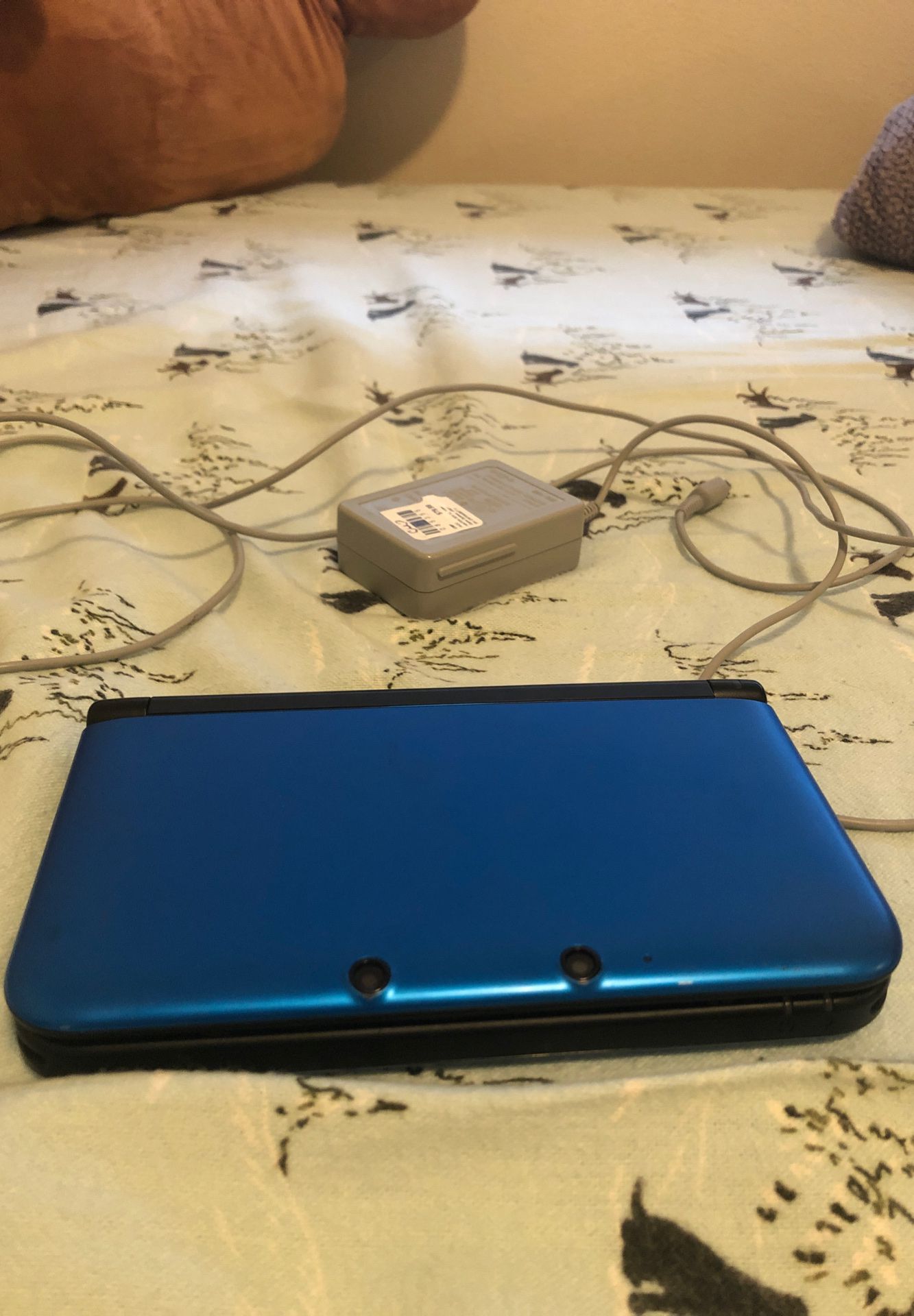 Nintendo 3DS XL comes with Pokémon game
