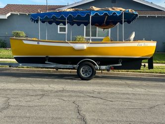 18’ Duffy NEWPORT FAMOUS