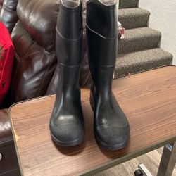 Rubber Work Boots New Size 8 Great For Irrigation 