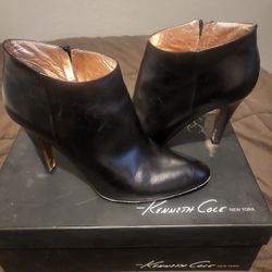 KENNETH COLE BOOTIES