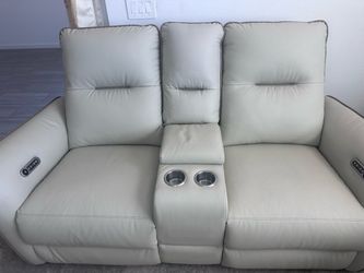 Leatherette Power recliner