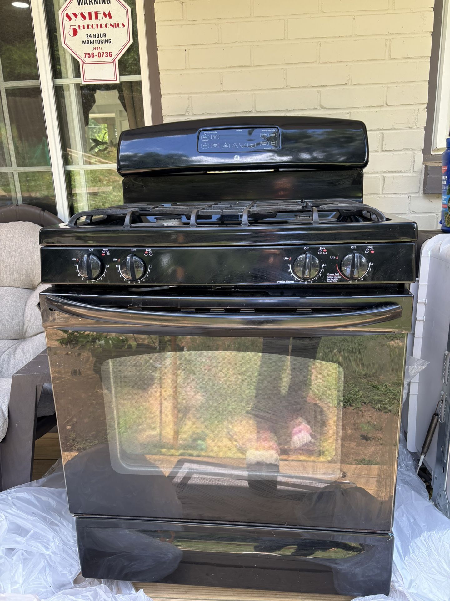 GE Stove