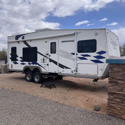 2007 Tahoe Toy Hauler