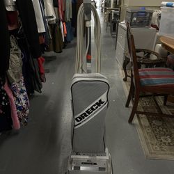 Oreck Commercial XL Upright Vacuum Cleaner Specifically XL2100RHS Model 