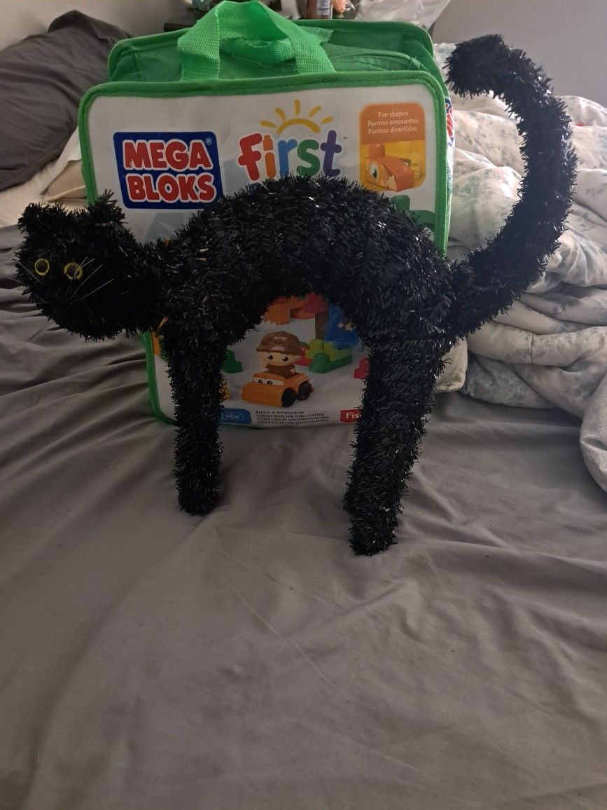 Black Cat Decor