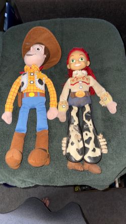 Disney’s Toy story  Woody   and Jesse  does not talk , please read description