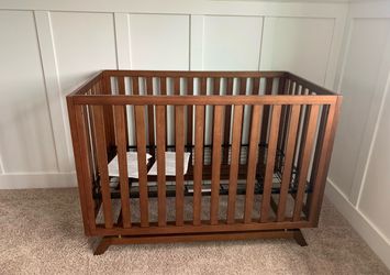 Pottery Barn Crib with Toddler Conversion