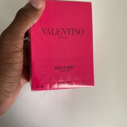 Valentino Perfume