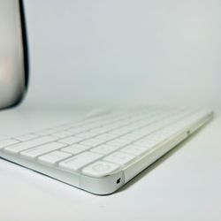 Apple Wireless Magic Keyboard with Touch ID Open Box New