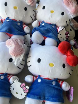 Hello kitty Plushy 