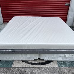 Lull Mattress and box spring memory foam king size free delivery 🚚