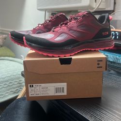 Tiem Women’s  Cycling Shoe (indoor/outdoor) - Burgundy 