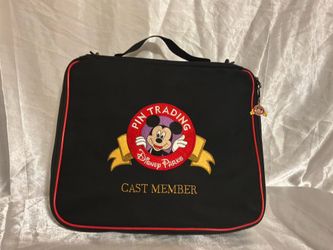 RARE Disney Parks Cast Member Pin Trading Bag/Binder – NEW Collector Grade – Never Used