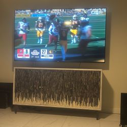 85” tv and wall mount 
