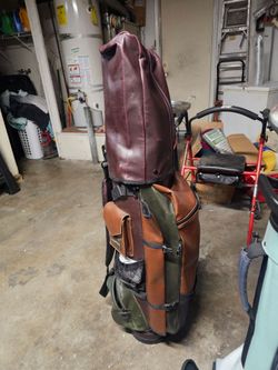 Leather golf bag