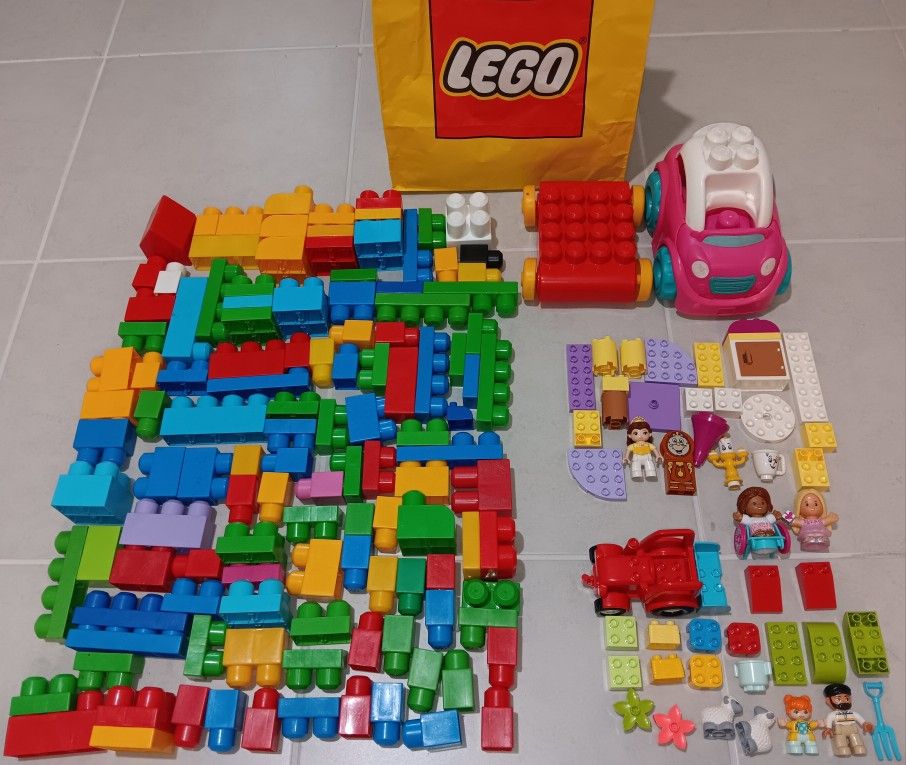 Legos Toys / Duplo Legos (baby/toddler toys)