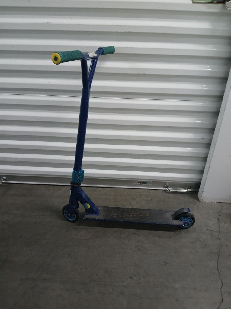 KIDS SCOOTER 