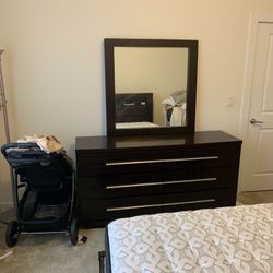 4piece Bedroom Set 