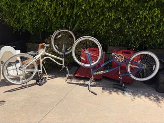 Two Single speed bikes / bicycles. Free as pair.