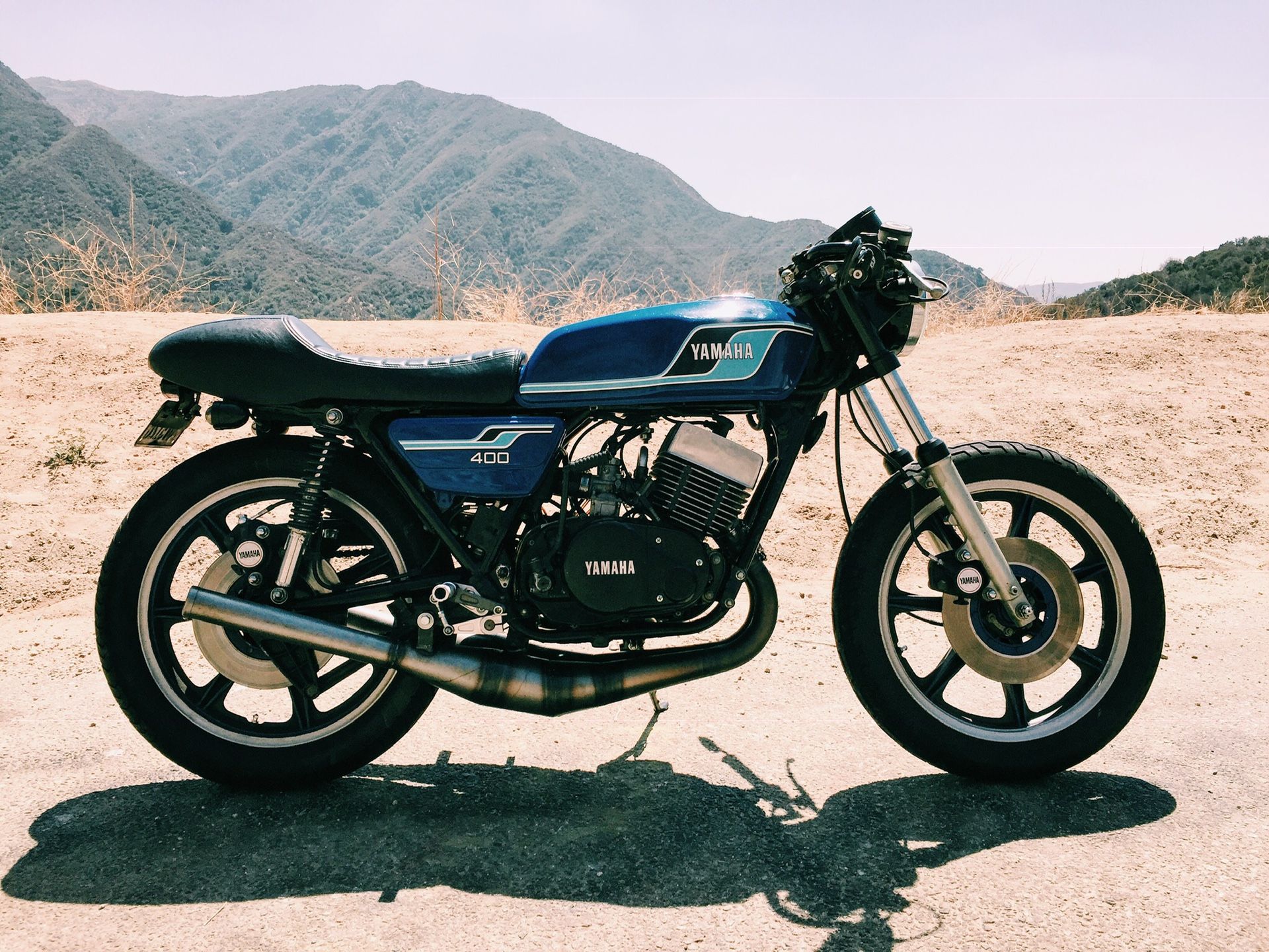 1977 Yamaha RD 400 cafe racer