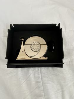 One Piece Dendenbug Golden Transponder Snail AirPods Pro Case