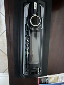 Sony CD FM/AM Compact Disc CD Player Front