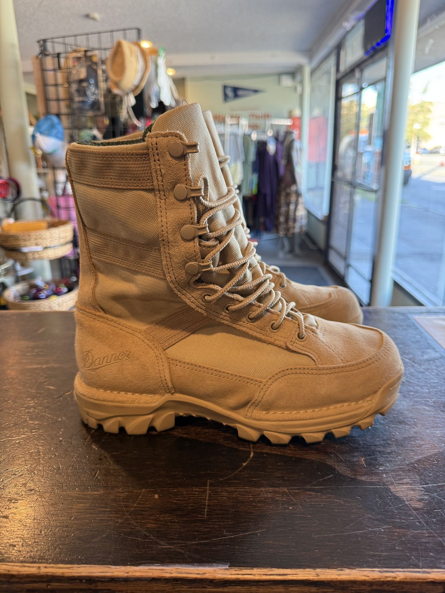 Danner Rivot TFX Boots Men’s Size 8, Great Condition, Like New