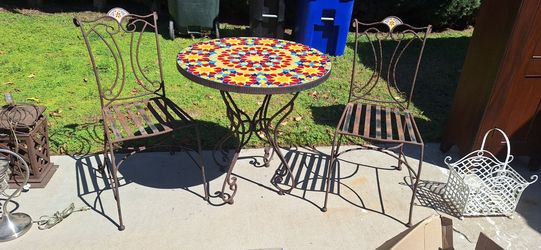 THREE DAY YARD SALE EVERYTHING MUST GO