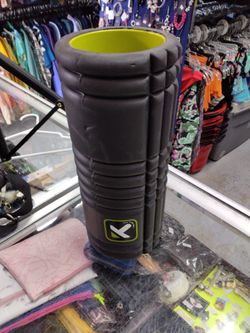 Hollow core foam roller