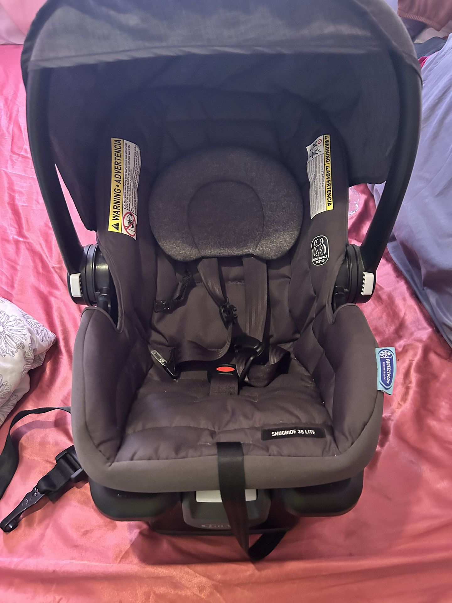 Graco infant car Seat