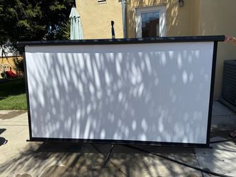 Projector screen