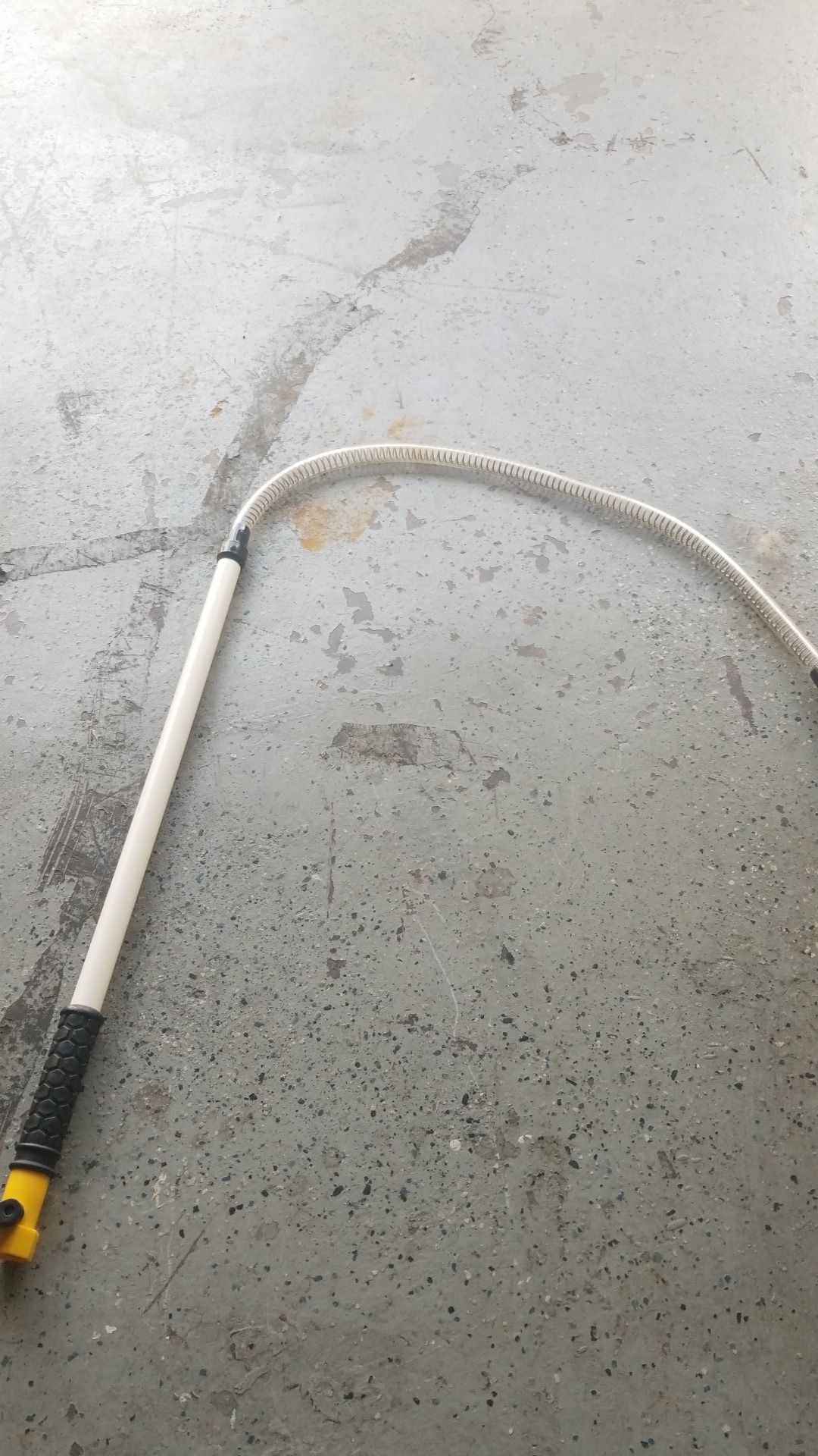 RV sewer pipe cleaner
