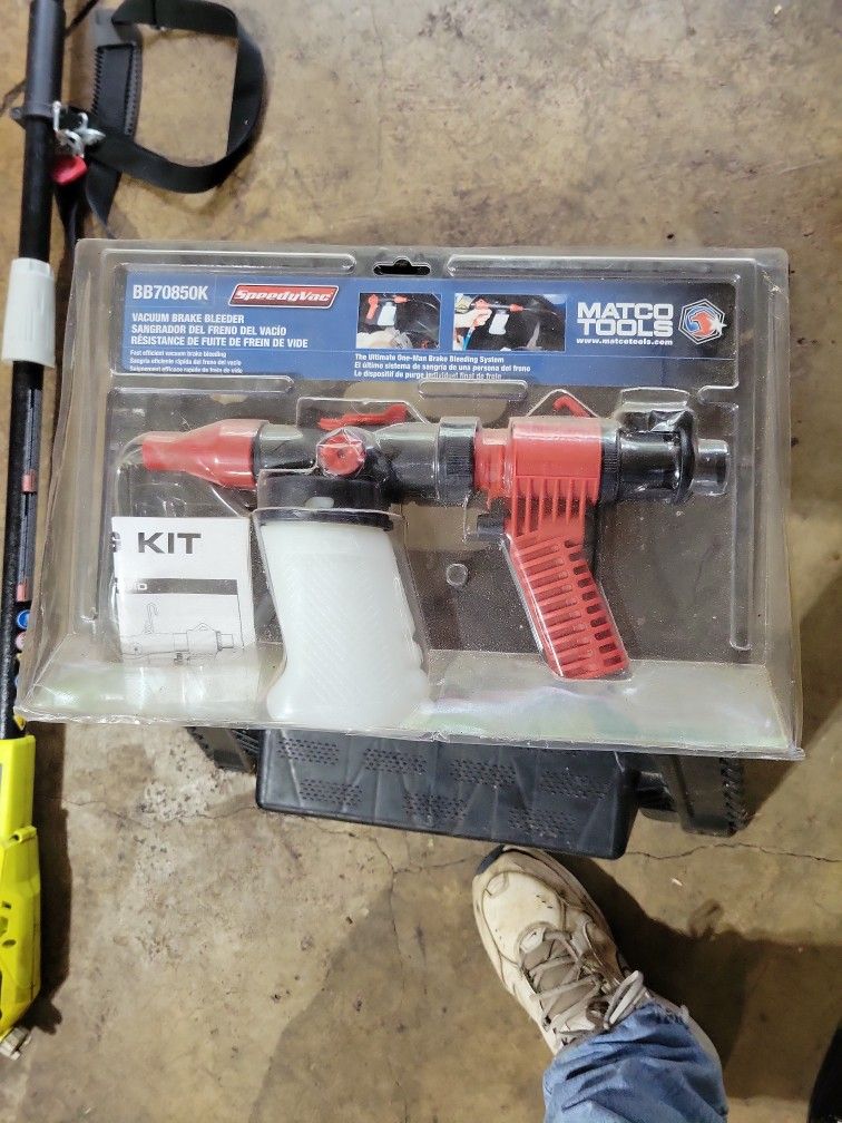 Matco Tool Speedyvac Vacuum Brake Bleeder Bb7085pk