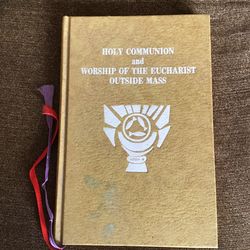 Vintage 1976 Catholic Book: Holy Communion & Worship of the Eucharist Outside Mass