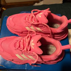 Triple S Balenciaga x adidas neon pink and white size 8
