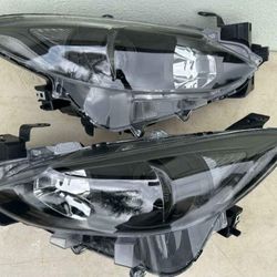 2014-2017 MAZDA 3 PROJECTOR
HEADLIGHTS/FAROS/LIGHTS/CALAVERAS/
LUCES