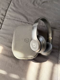 Beats Solo 4