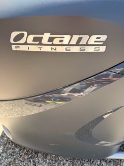Octane Fitness Q37c elliptical