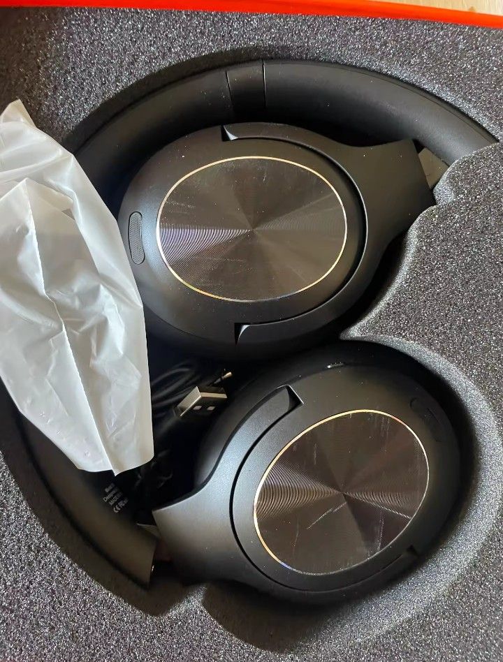 Headphones Earphone