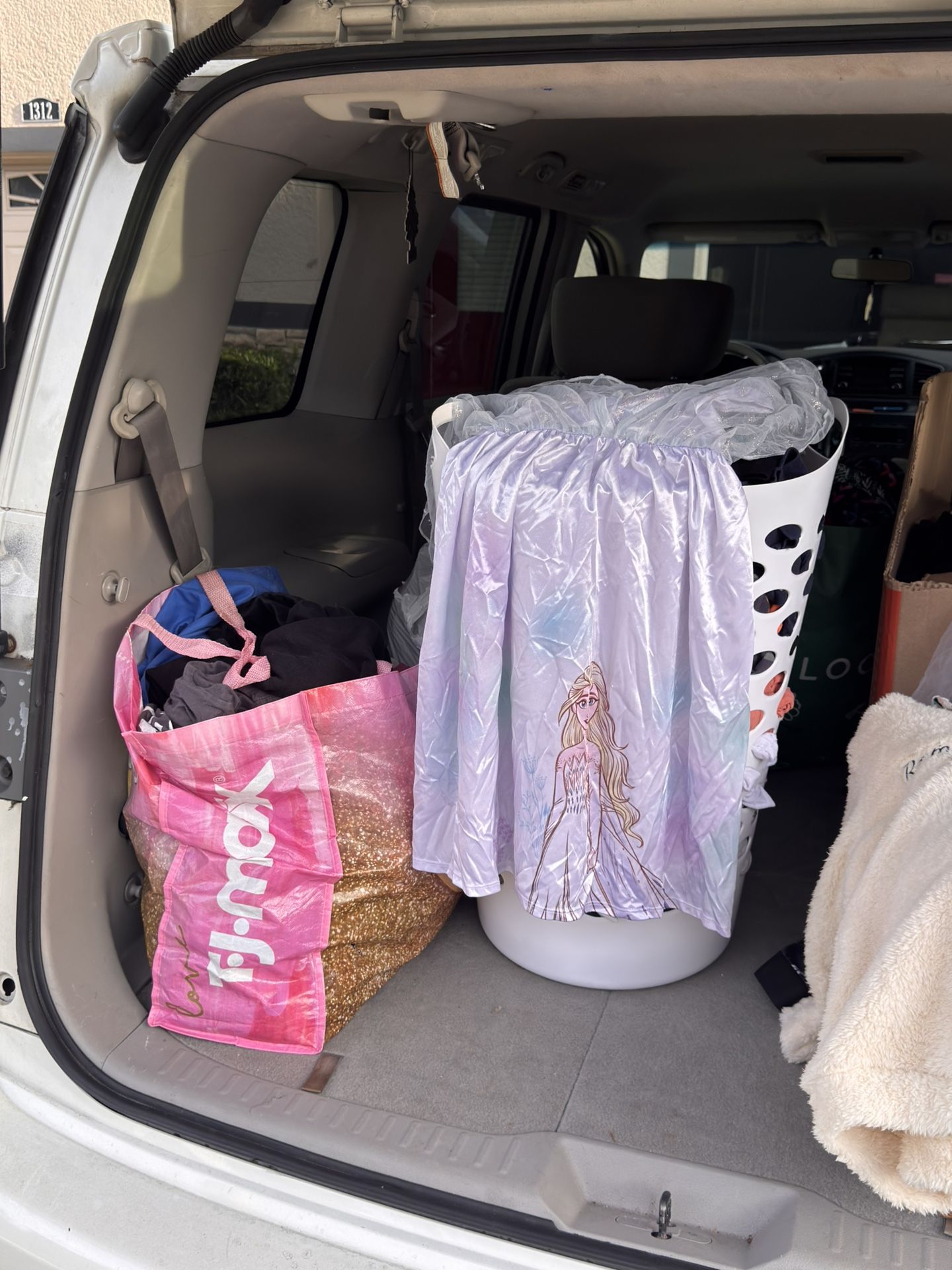 👶🔥 PRIME DEAL – 4 Bags of Branded Kids’ Clothes 🔥👕