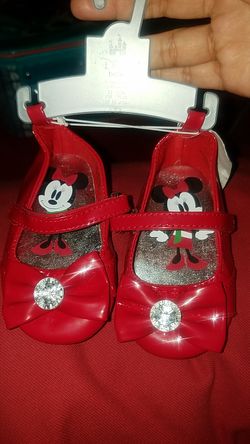 Minnie mouse red shoes