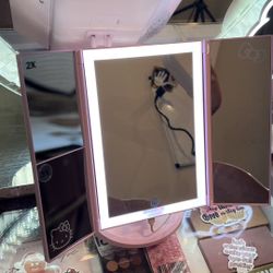 Hello Kitty Impressions Mirror 