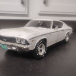 ERTL 1969 Chevelle SS 396 1/18 diecast
