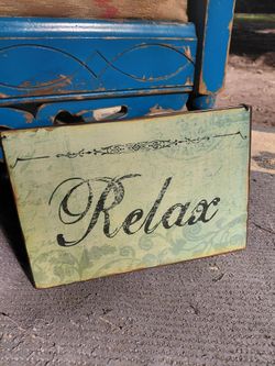Metal Wall Decor 11 in x 7.5 in  "Relax" sign