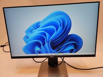 Dell 24 Inch Wide Screen Monitor, with cords
