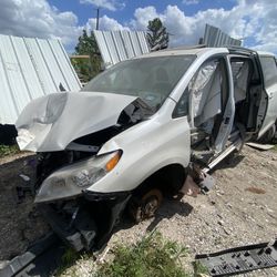 2018 TOYOTA SIENNA 3.5L PARTS ONLY